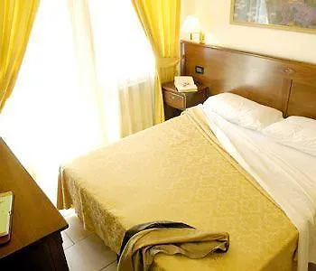 Hotel Nuovo Metro Mediolan