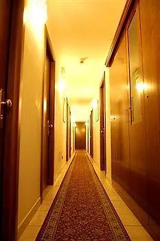 Hotel Nuovo Metrò Milano 3*,