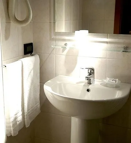 ***  Hotel Nuovo Metrò Milano Italia